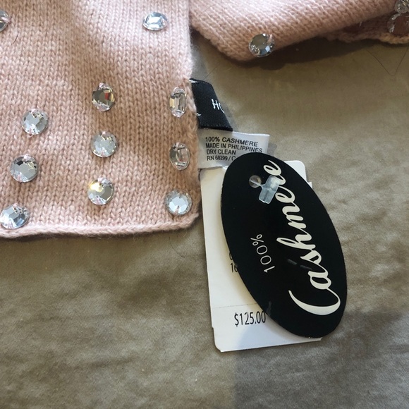 Nwt Cashmere 2 pc winter set holt renfrew - Picture 6 of 14